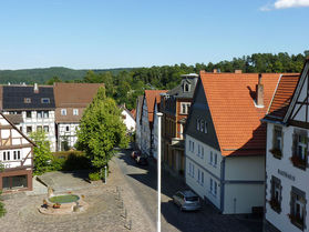 Zimmereiarbeiten an St. Cescentius (Foto: Karl-Franz Thiede)